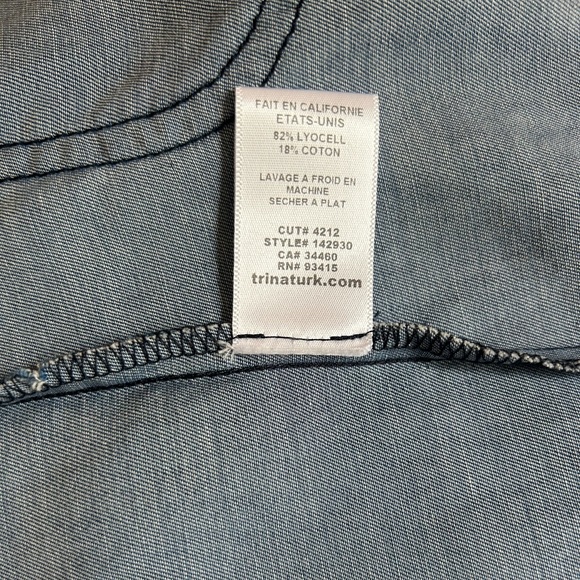 Trina Turk Chambray Shift Dress | size 4 - Picture 7 of 7